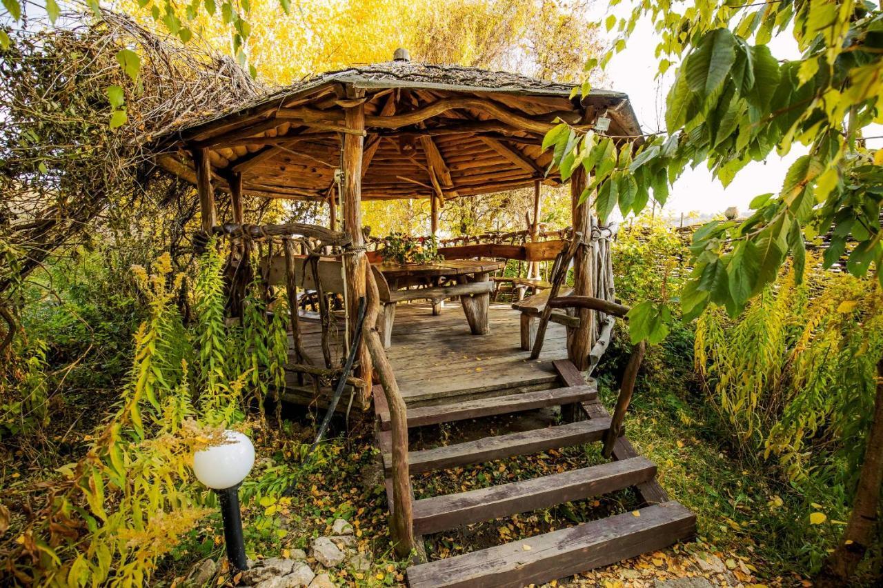 Country House Domik V Derevne Марківці Екстер'єр фото